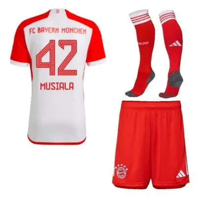 Футбольная форма Мусиала 42 Бавария 2023 - 2024 с гетрами