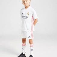 детская футбольная форма Реал Мадрид 2020-2021