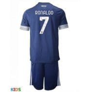 Гостевая детская форма Роналдо 2020-2021