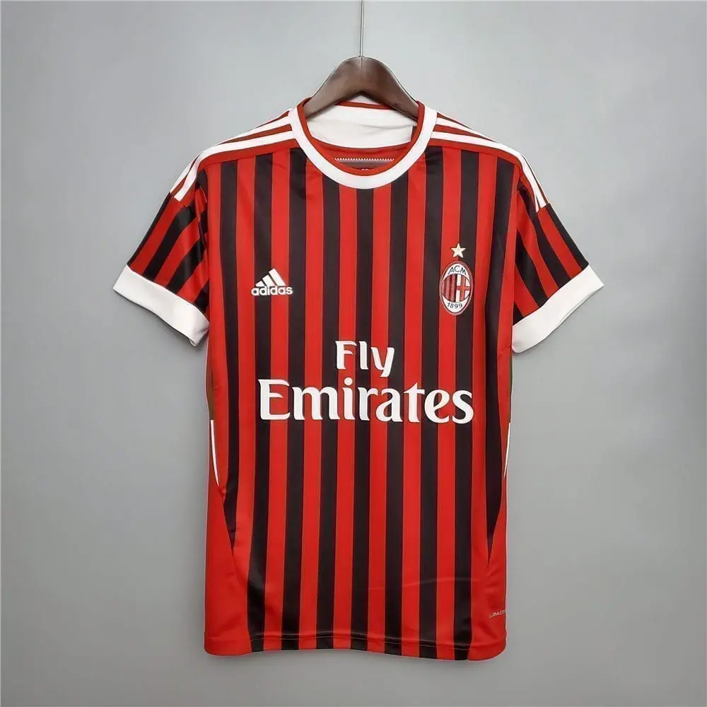 Ретро футболка Милан домашняя 2011-2012