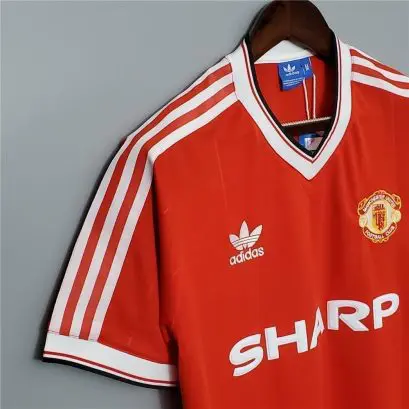Ретро футболка Манчестер Юнайтед домашняя 1983-1984