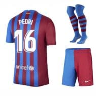 Футбольная форма Педри 16 Барселона 2022 с гетрами