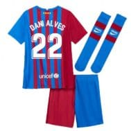 Детская форма Барселона 2021-2022 Даниэл Алвес 22 с гетрами