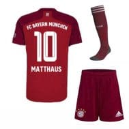 Футбольная форма Маттеус 10 Бавария Мюнхен 2022 с гетрами