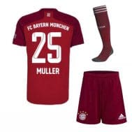 Футбольная форма Мюллер 25 Бавария Мюнхен 2022 с гетрами