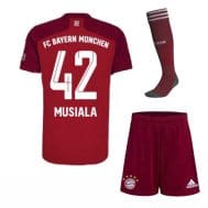 Футбольная форма Мусиала 42 Бавария Мюнхен 2022 с гетрами