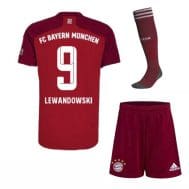 Футбольная форма Левандовски 9 Бавария Мюнхен 2022 с гетрами
