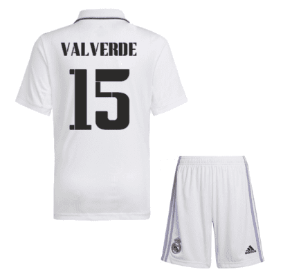 Футбольная форма Вальверде Реал Мадрид 2023 год