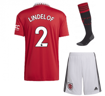 Детская форма Линделёф 2 Манчестер Юнайтед 2023 года с гетрами