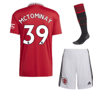 Футбольная форма Мактоминей Манчестер Юнайтед 2023 года с гетрами