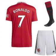 Детская форма Роналдо 7 Манчестер Юнайтед 2023 года с гетрами