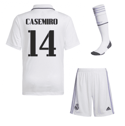 Детская форма Реал Мадрид 2023 года Каземиро 14 с гетрами