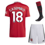 Футбольная форма Каземиро Манчестер Юнайтед 2023 года с гетрами