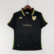 Чёрная футболка Венеция