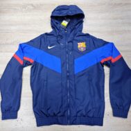 Ветровка Барселона